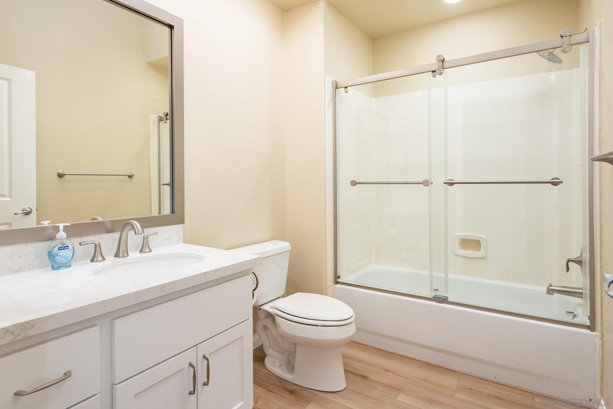 4080 Front St Unit: 105