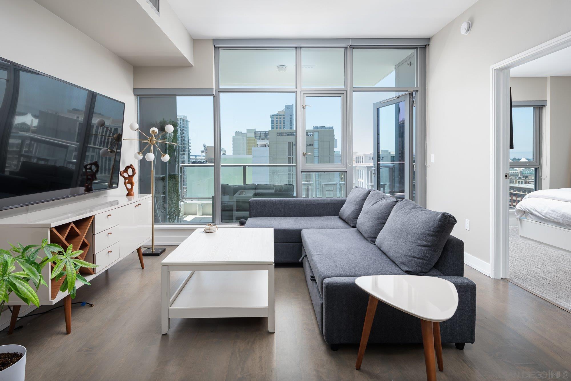 575 6th Ave Unit: 1007