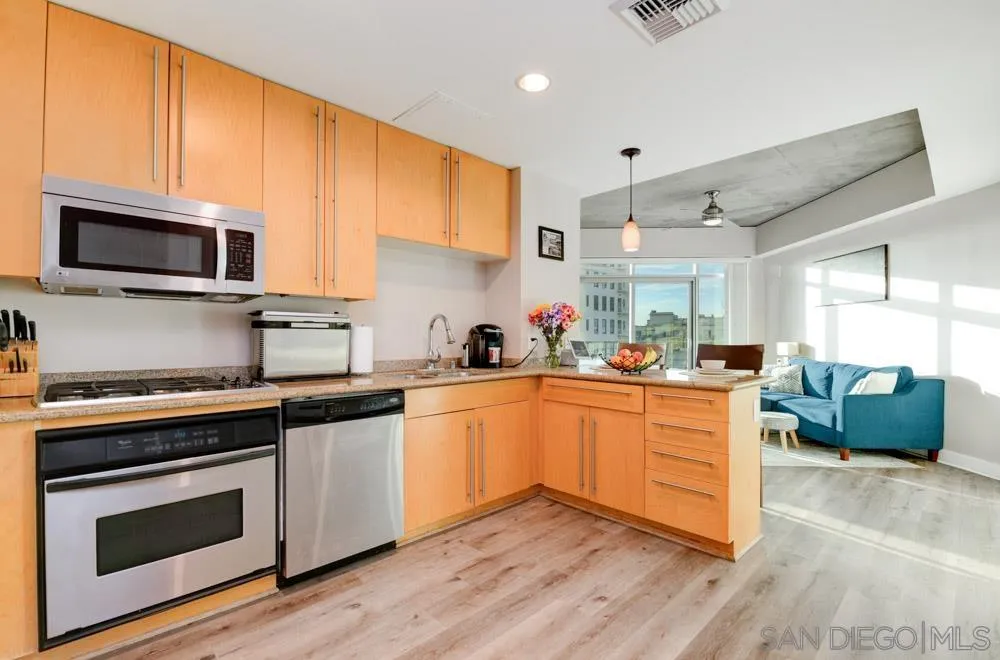801 Ash St Unit: 505