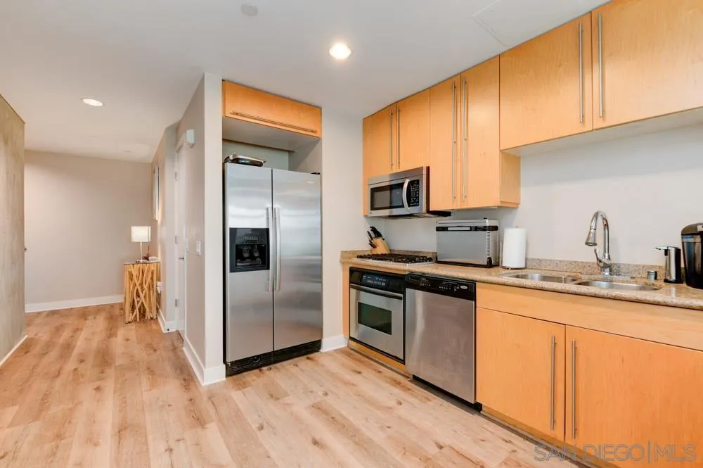 801 Ash St Unit: 505