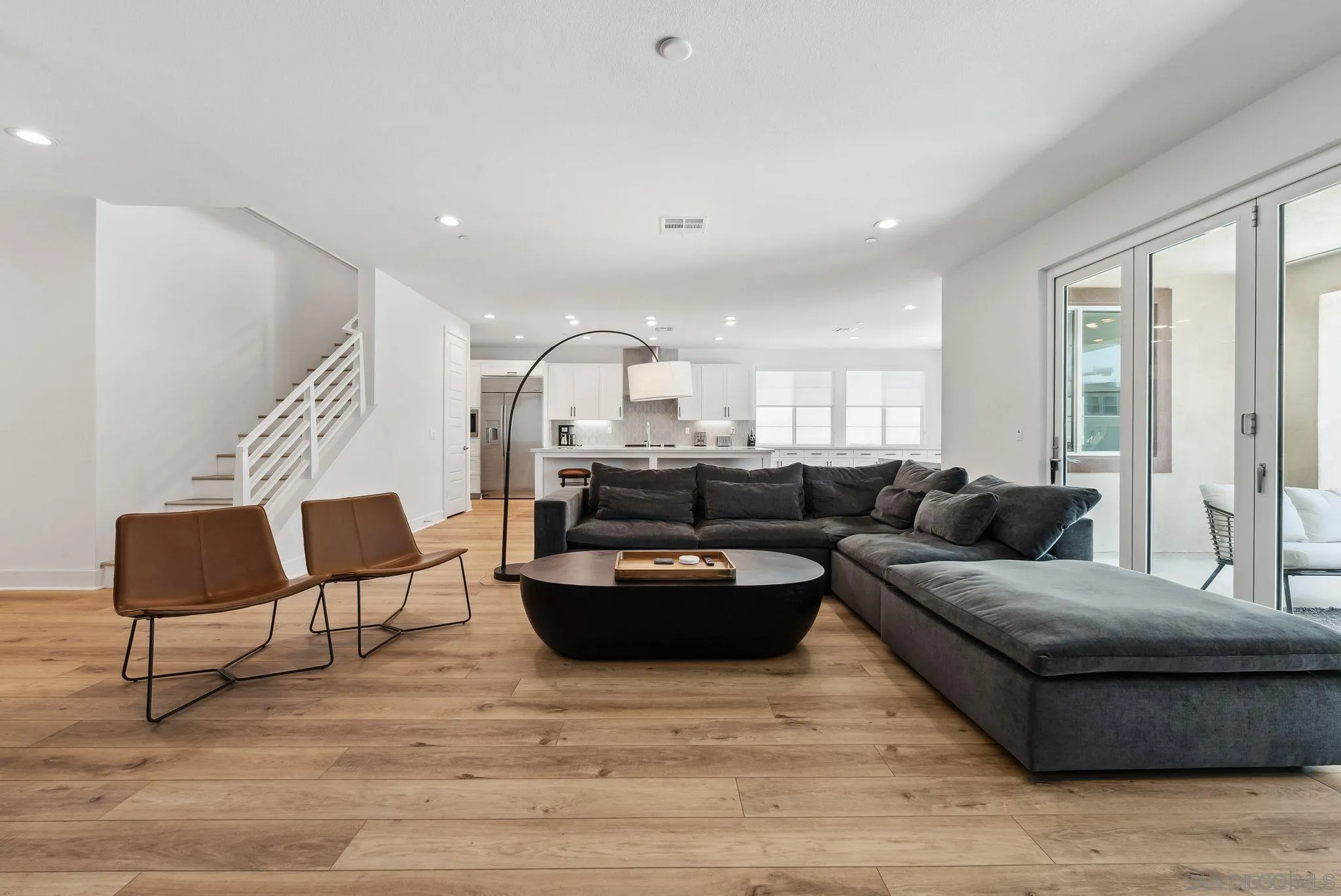 8246 Rose Quartz Cir