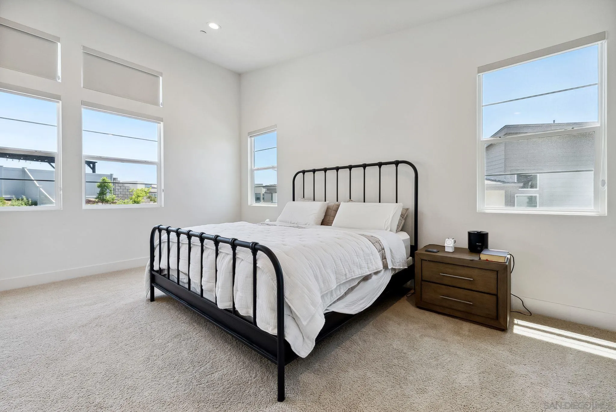 8246 Rose Quartz Cir