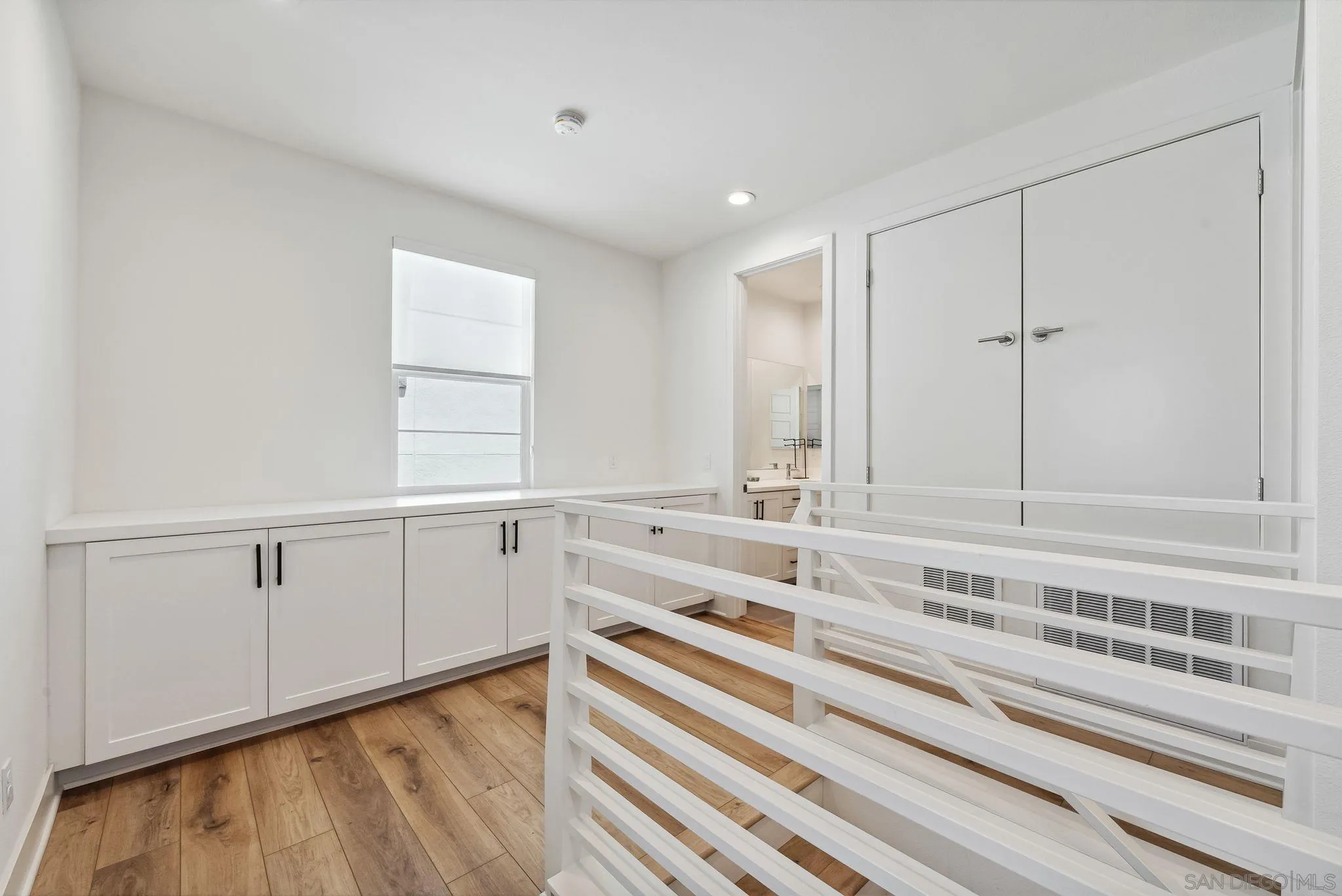 8246 Rose Quartz Cir