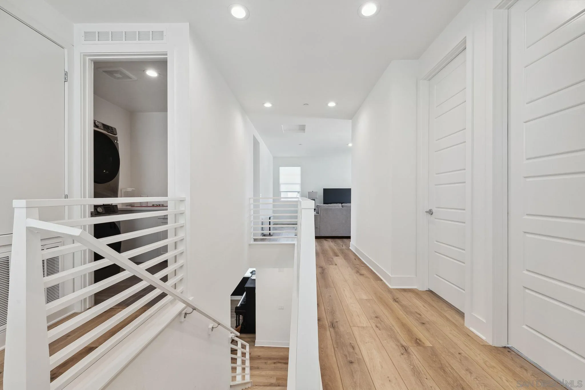 8246 Rose Quartz Cir