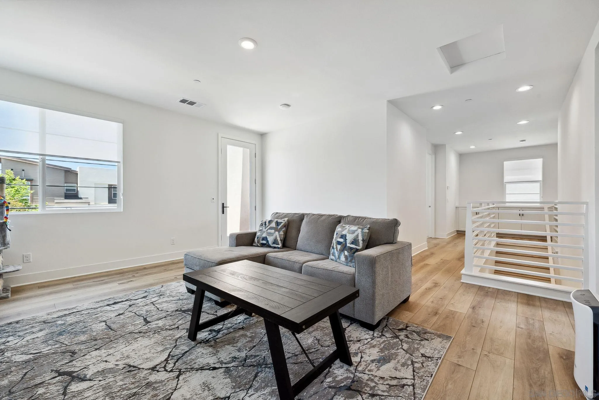 8246 Rose Quartz Cir