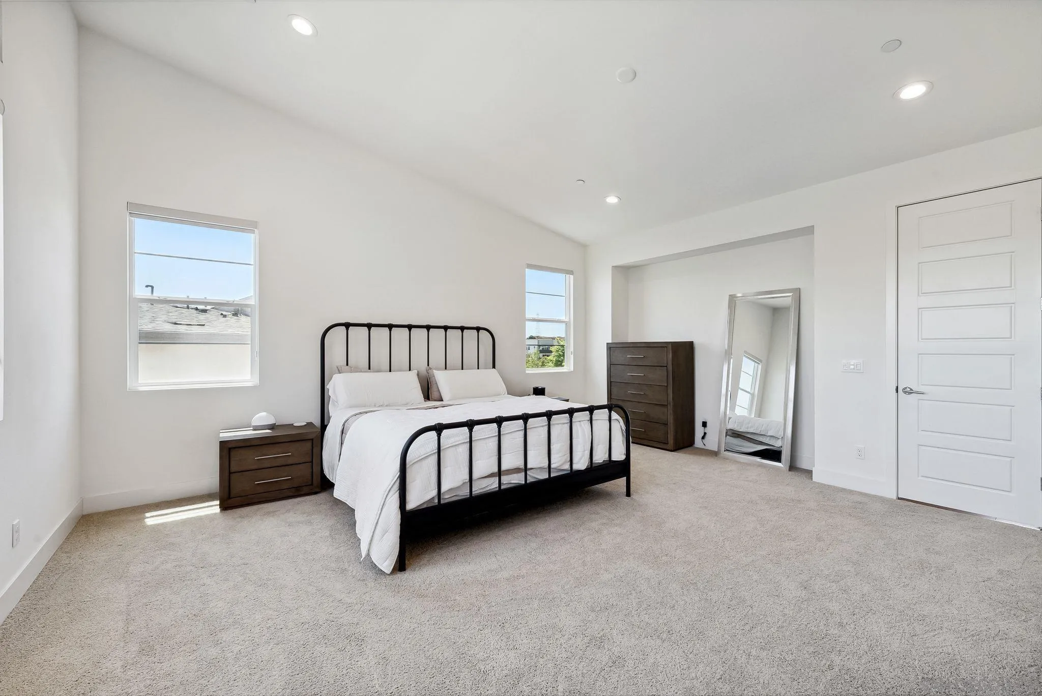8246 Rose Quartz Cir