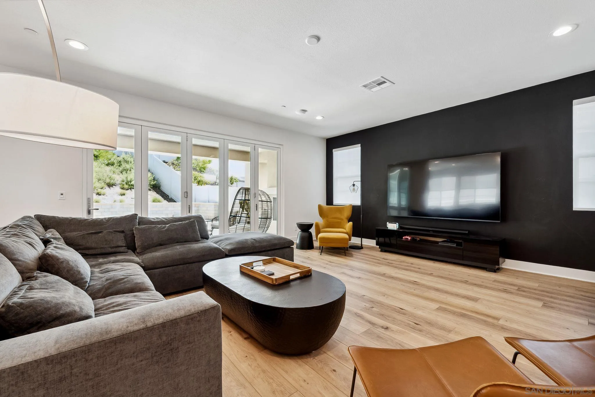 8246 Rose Quartz Cir