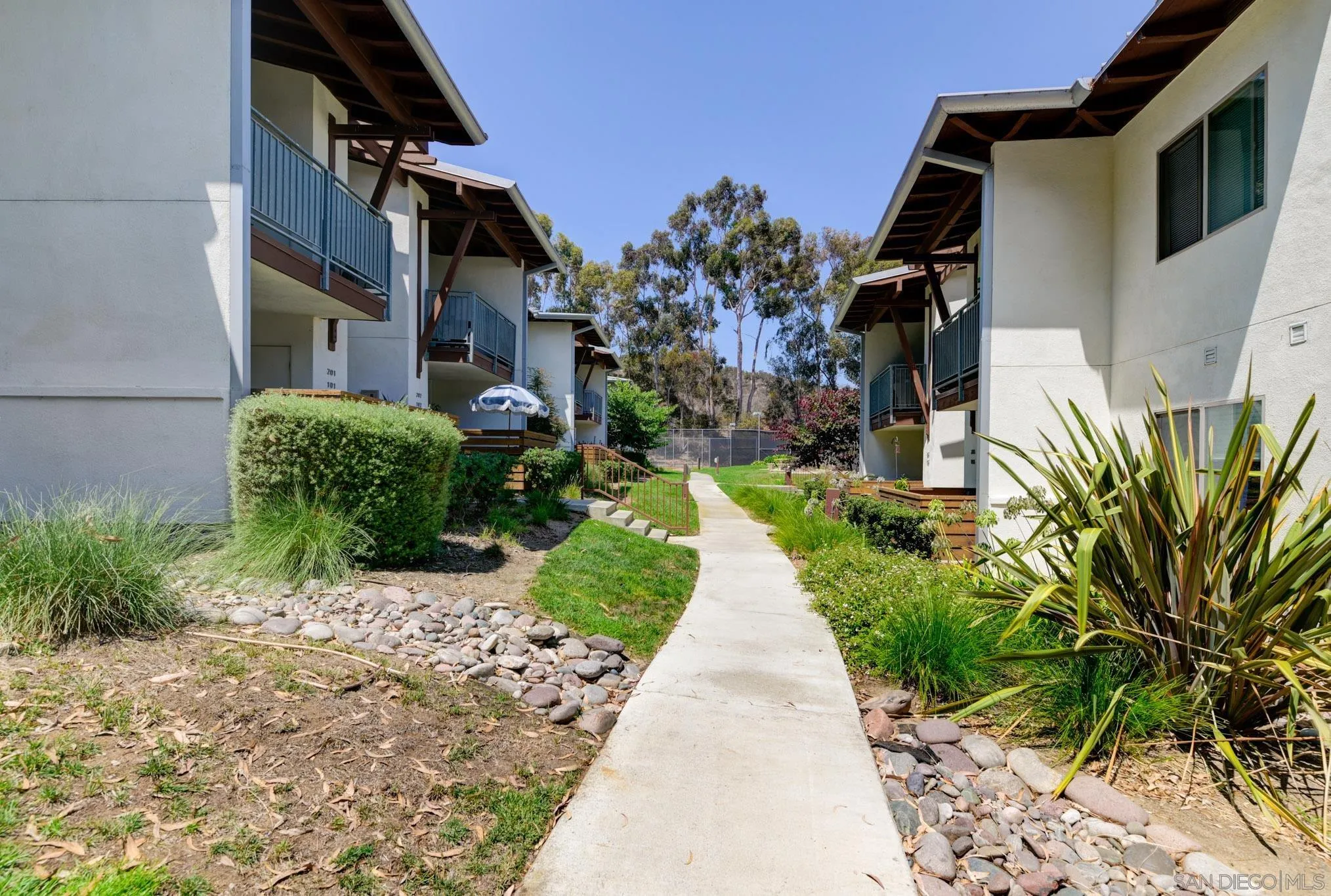 1750 S El Camino Real Unit 102