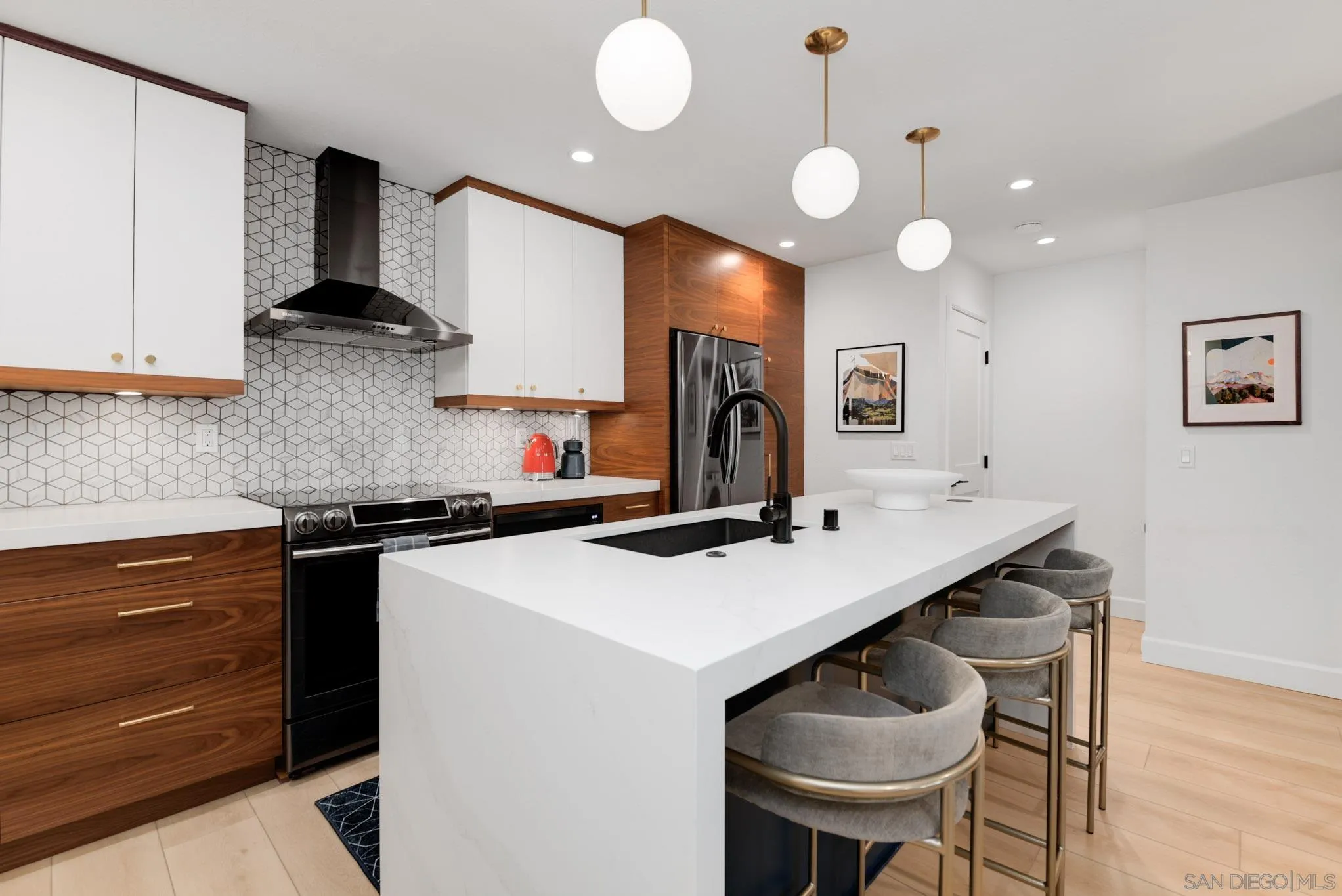 1750 S El Camino Real Unit 102