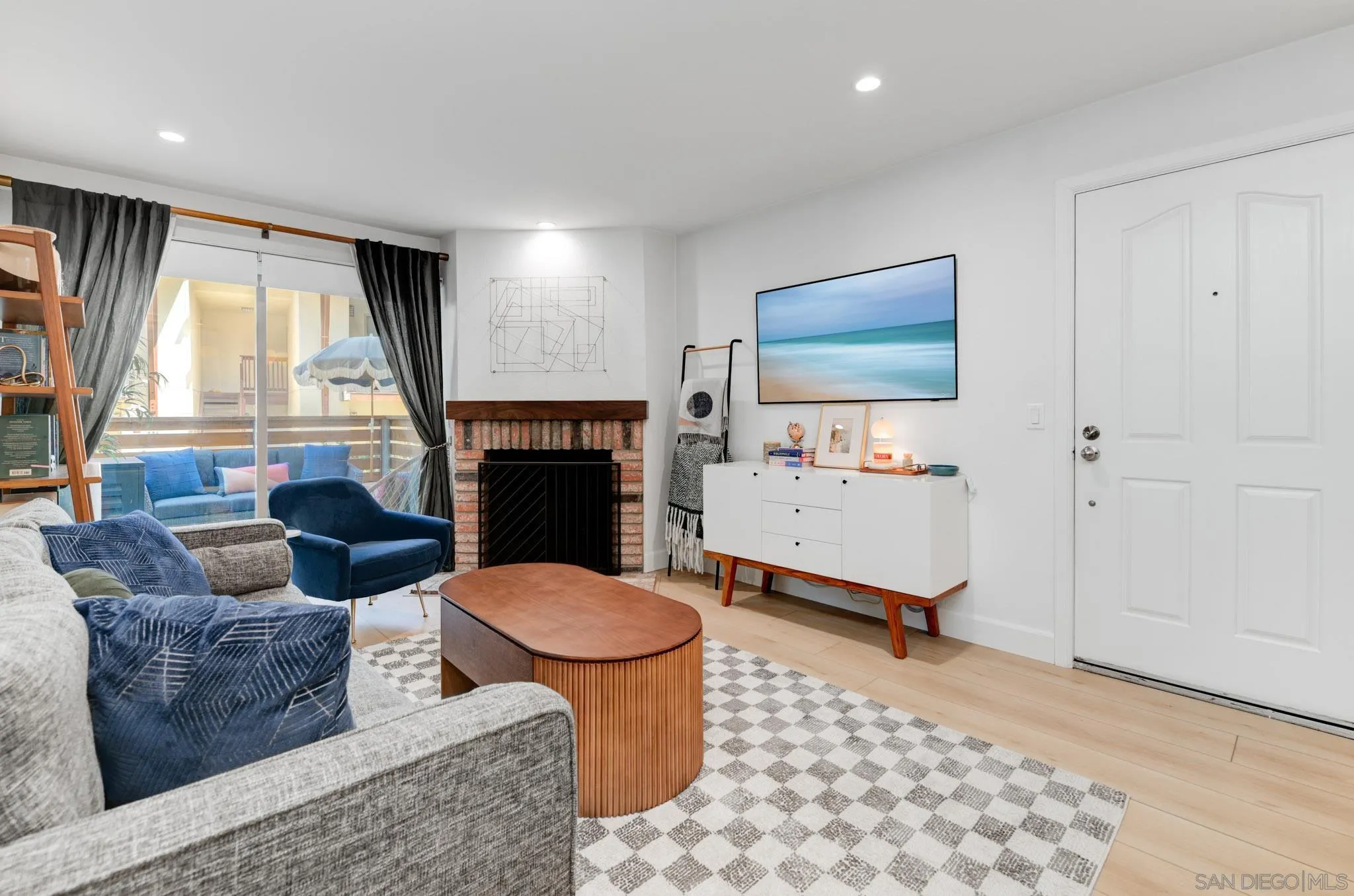 1750 S El Camino Real Unit 102
