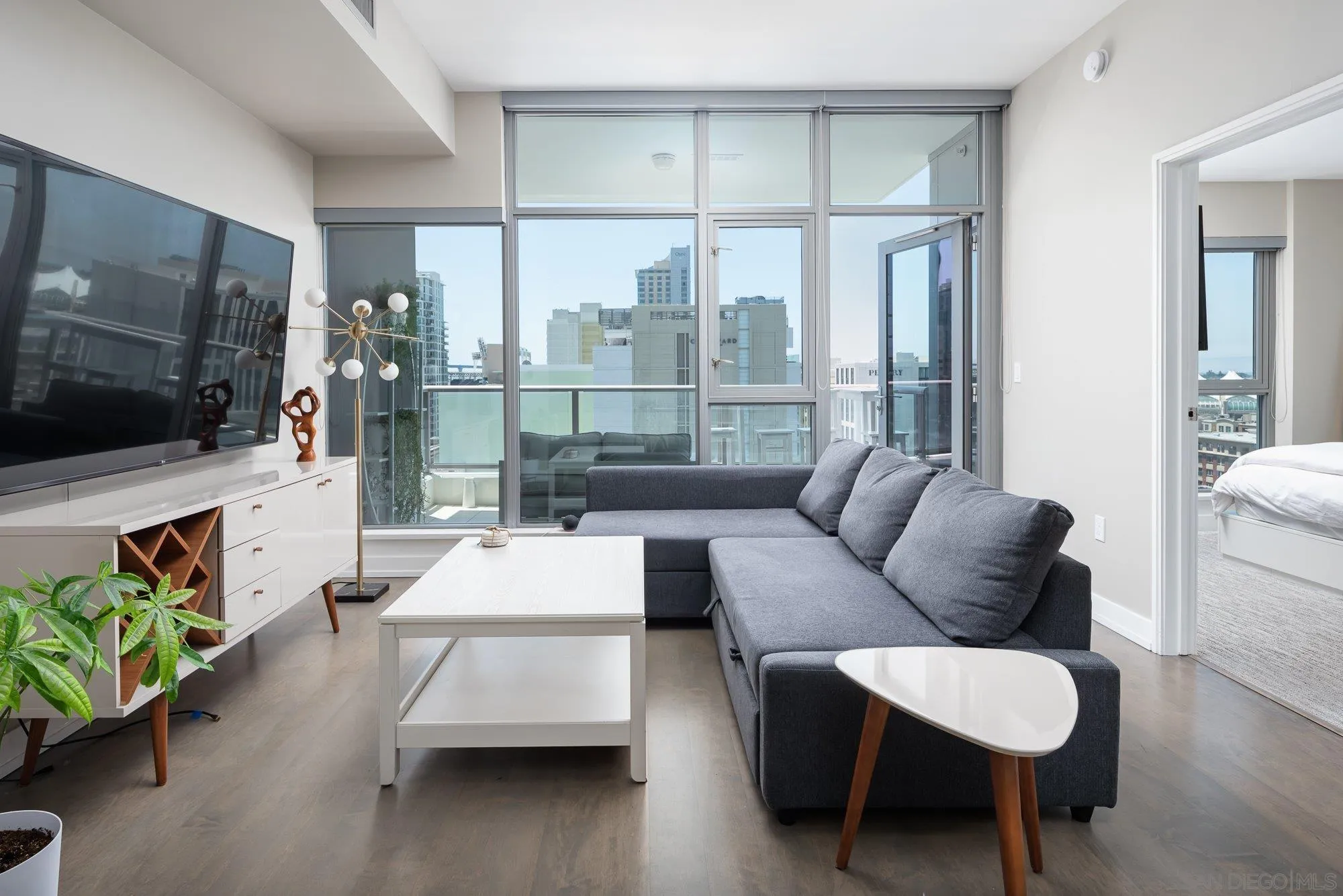 575 6th Ave Unit 1007