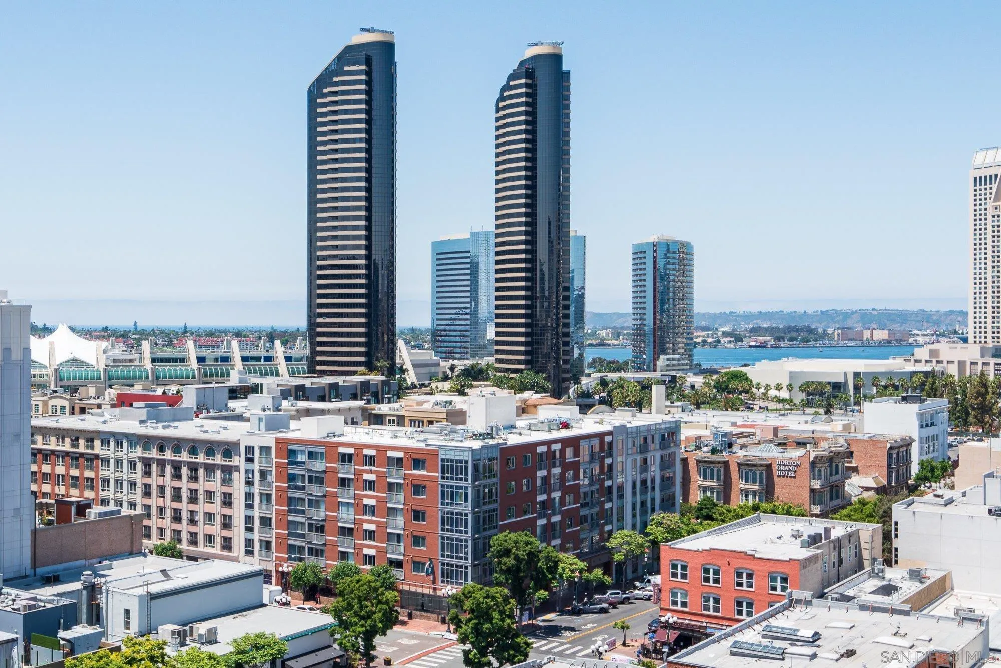 575 6th Ave Unit 1007