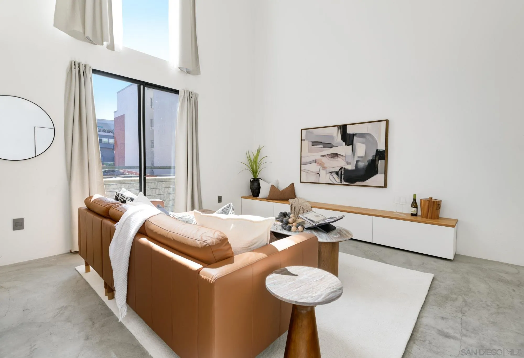 1944 State St Unit 17