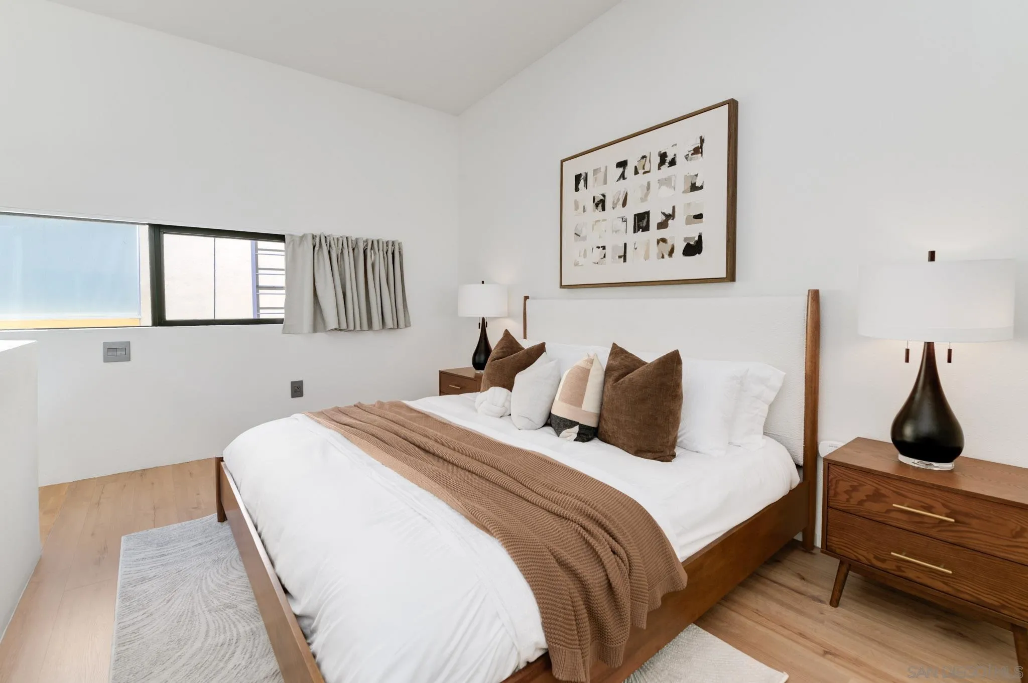 1944 State St Unit 17