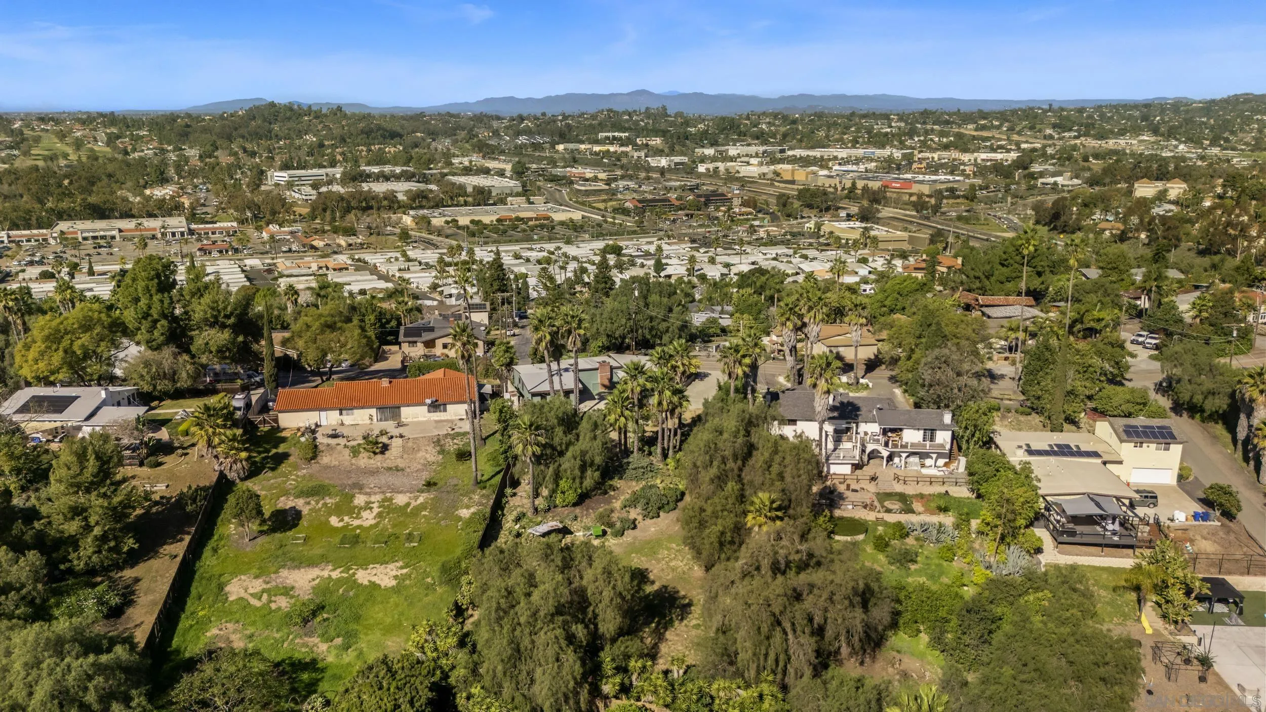620 Plumosa Ave