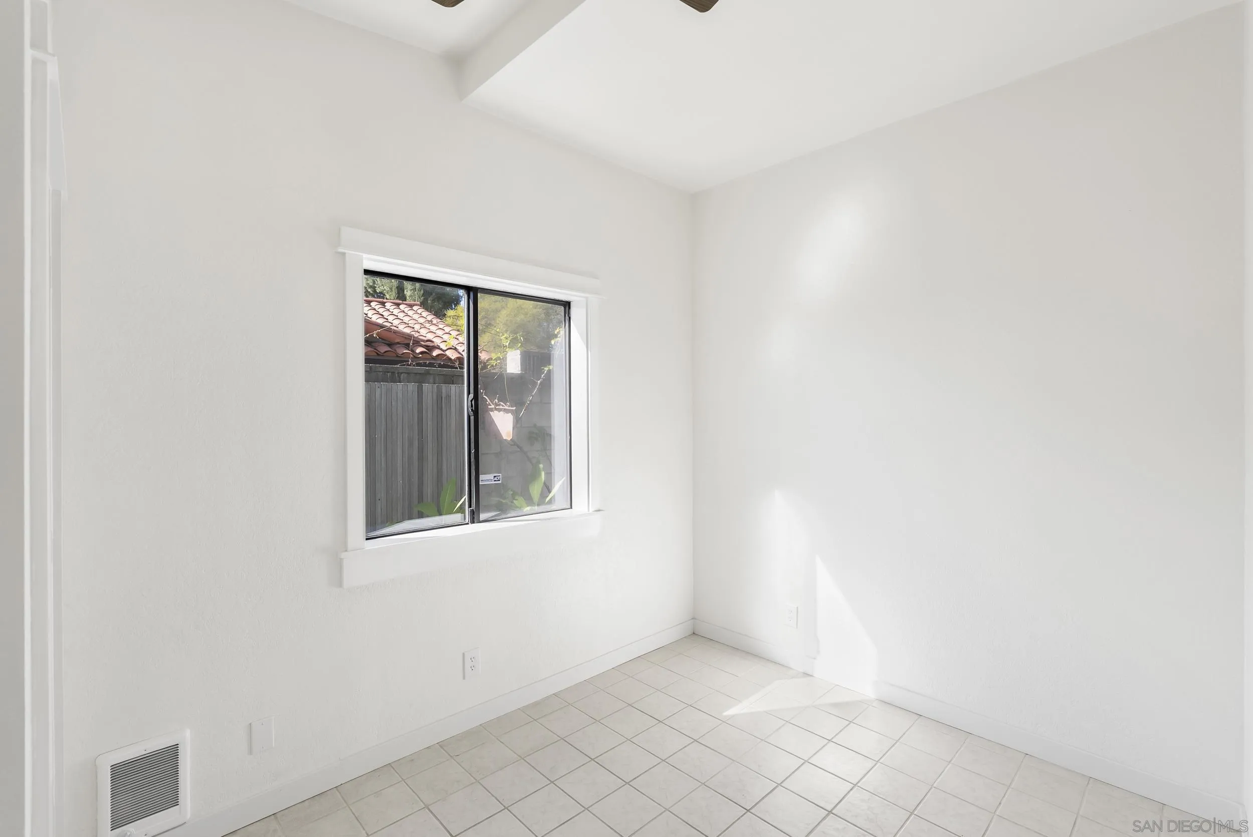 620 Plumosa Ave