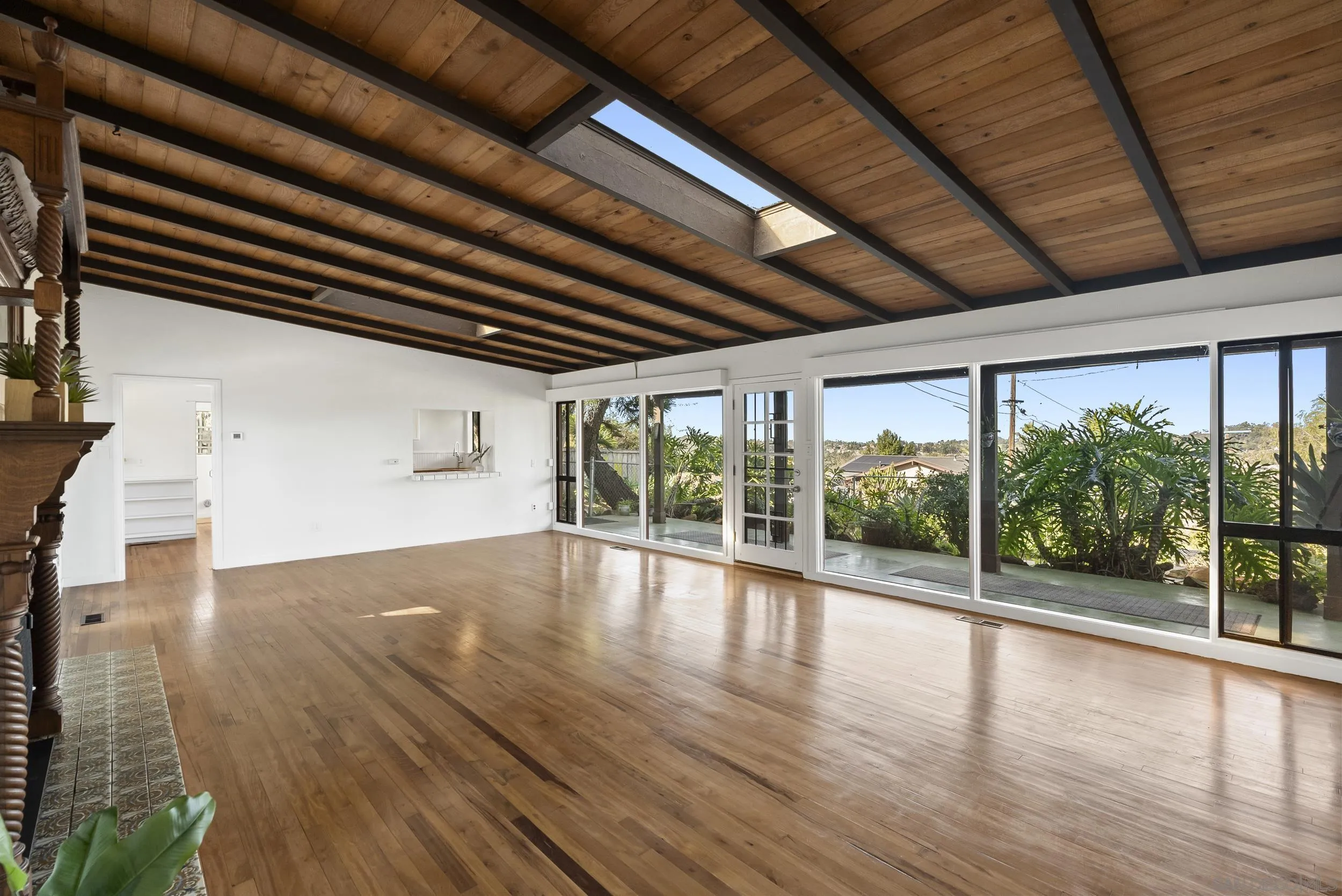 620 Plumosa Ave