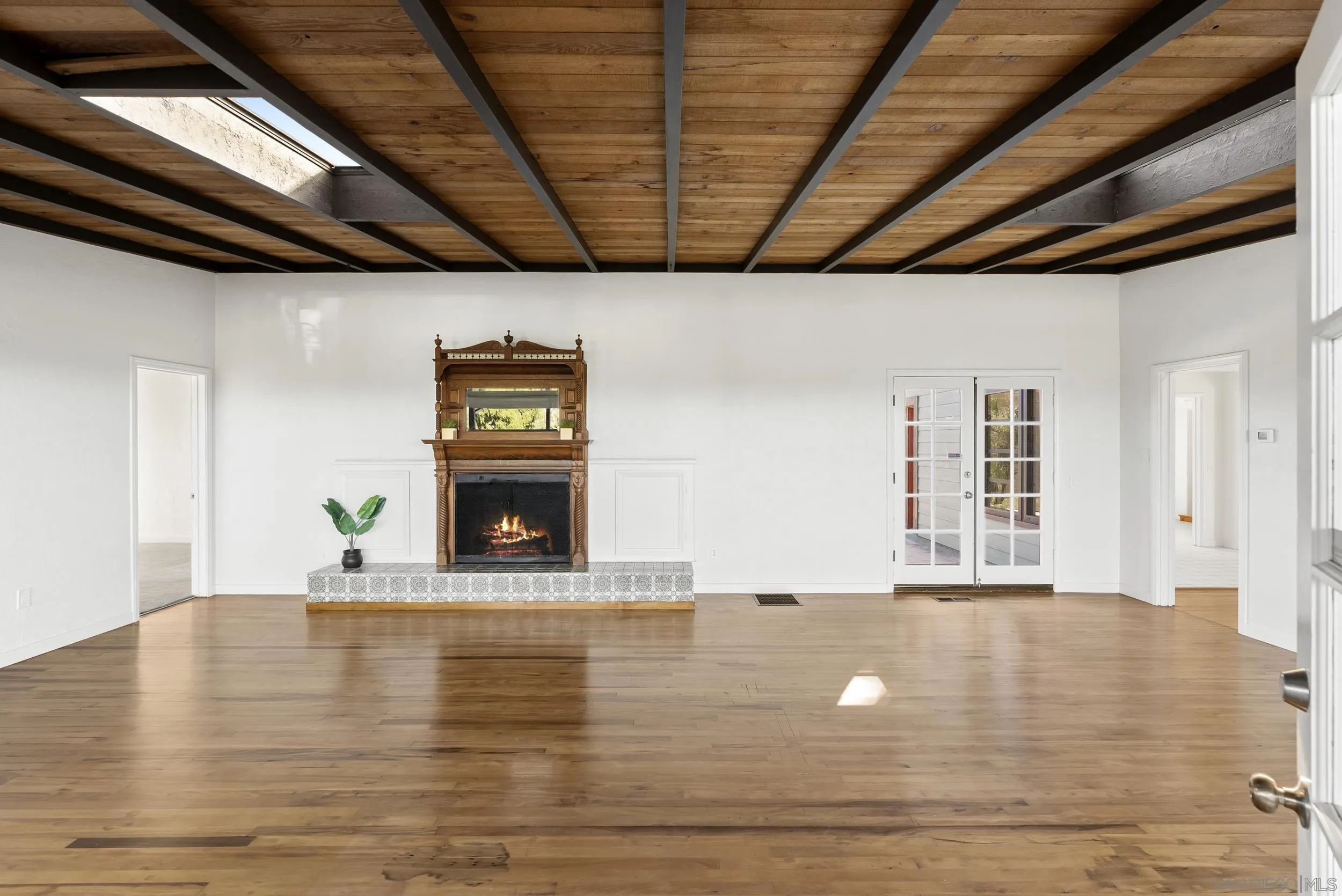 620 Plumosa Ave