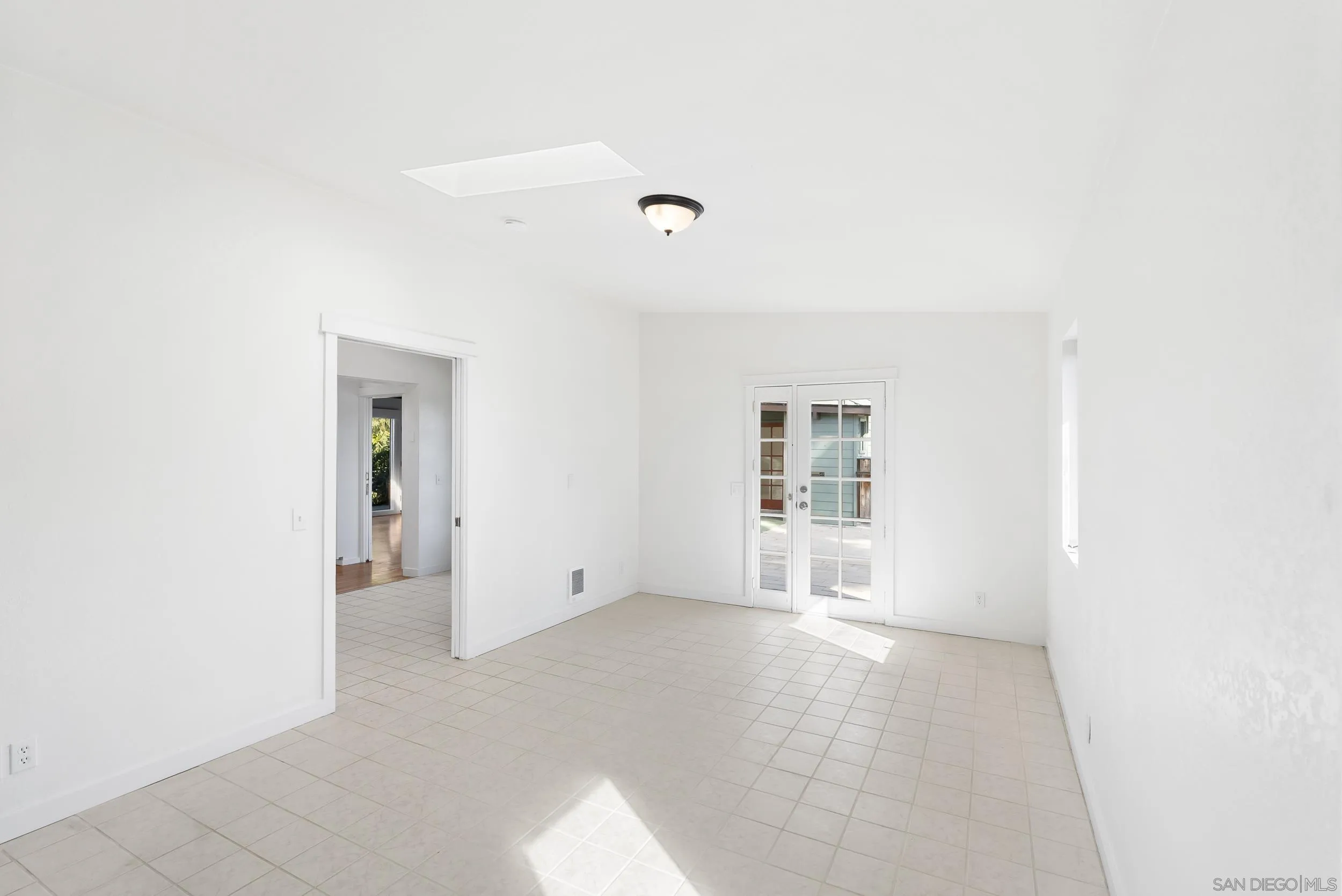 620 Plumosa Ave