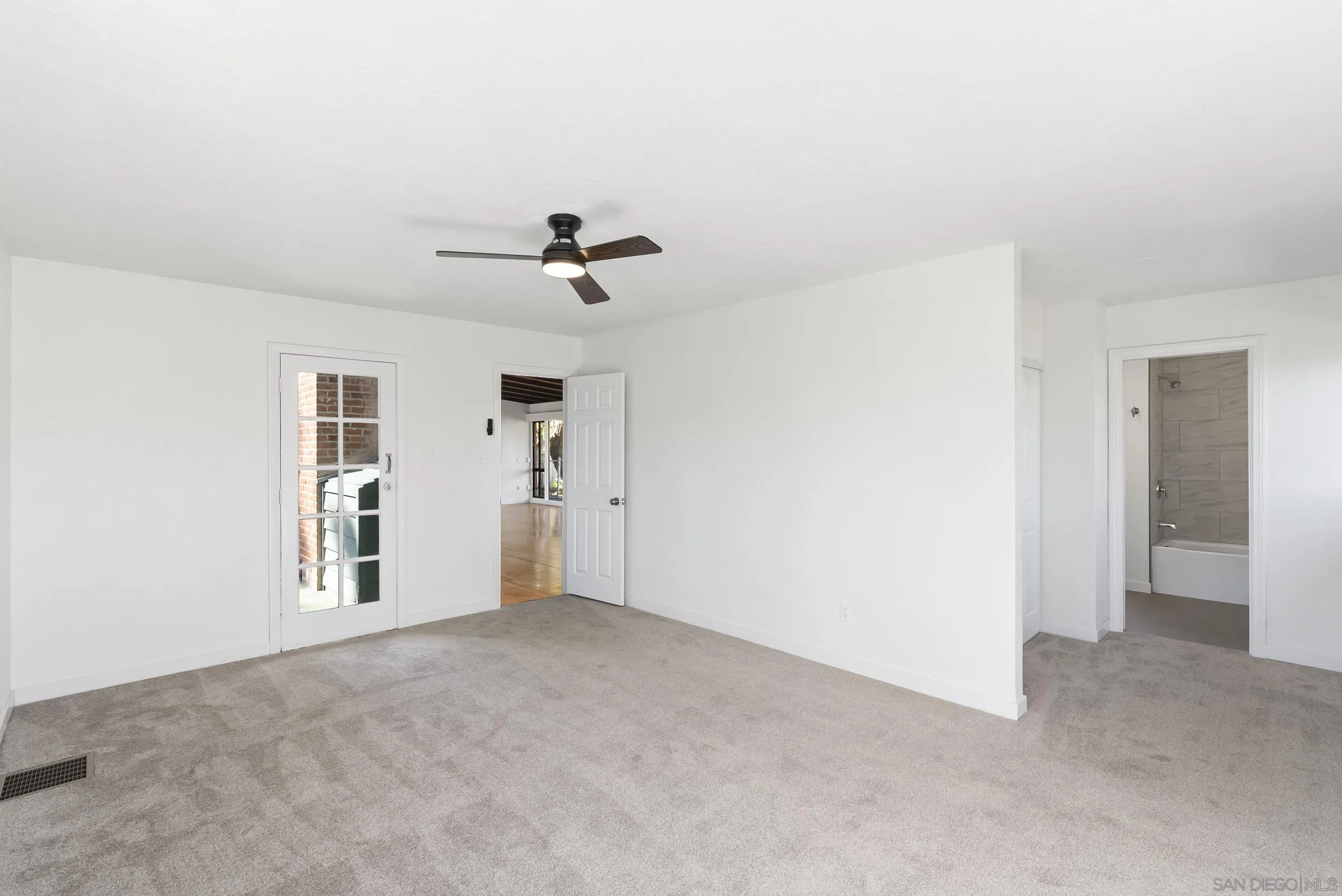 620 Plumosa Ave