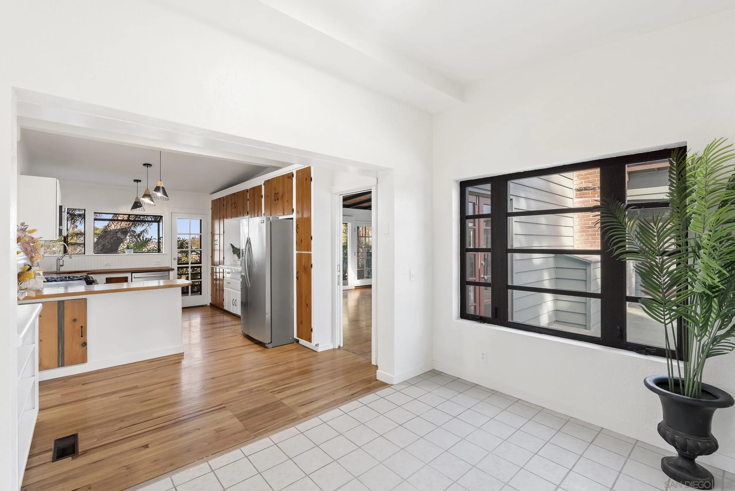 620 Plumosa Ave