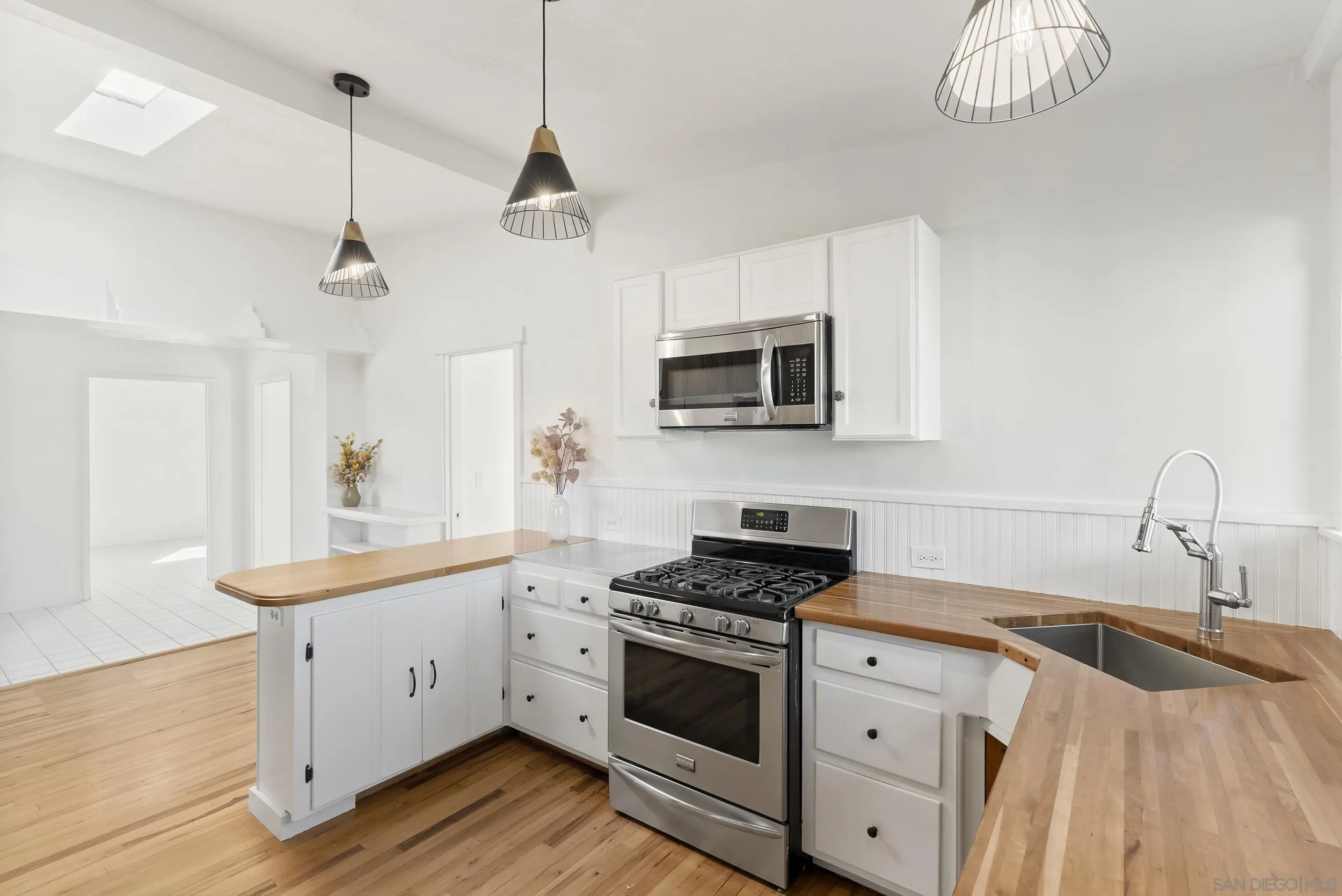 620 Plumosa Ave