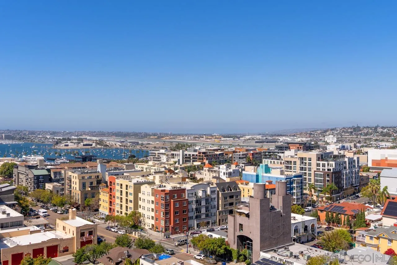 300 W Beech St Unit 1305