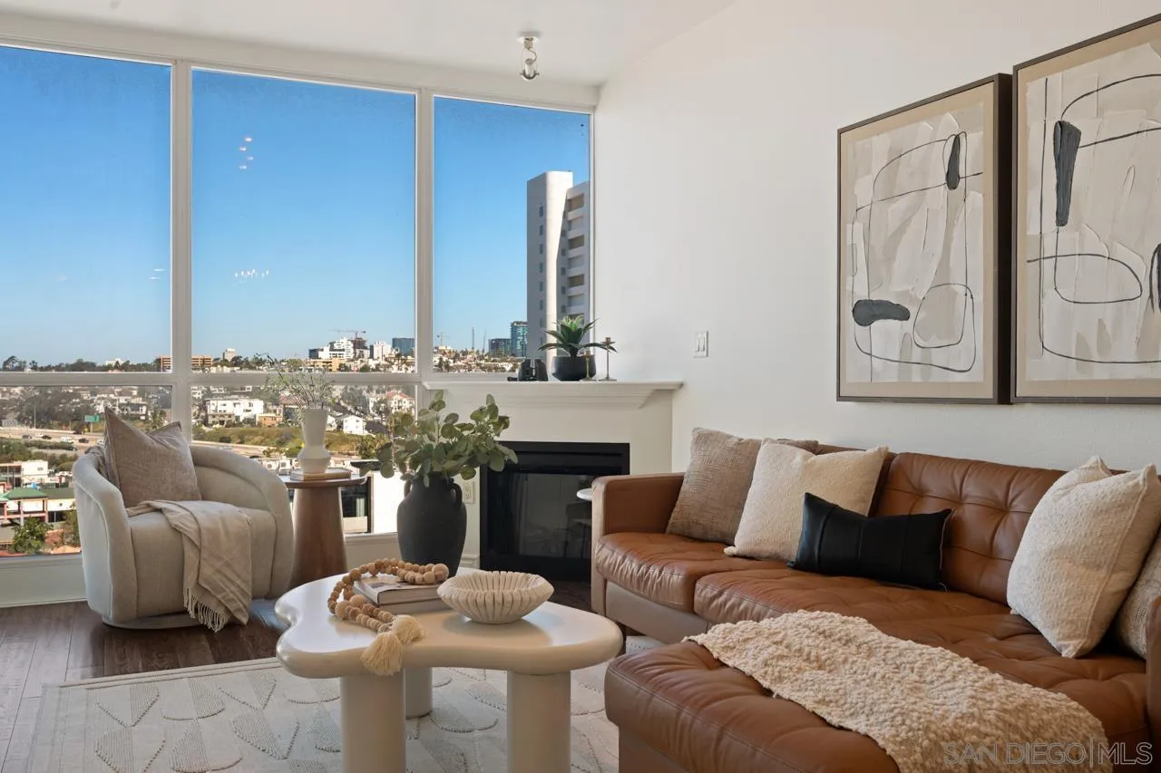 300 W Beech St Unit 1305