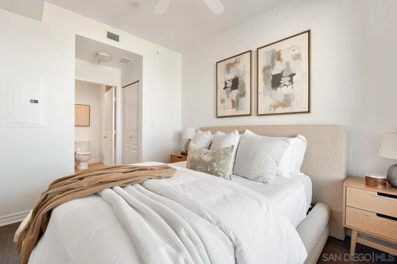 300 W Beech St Unit 1305