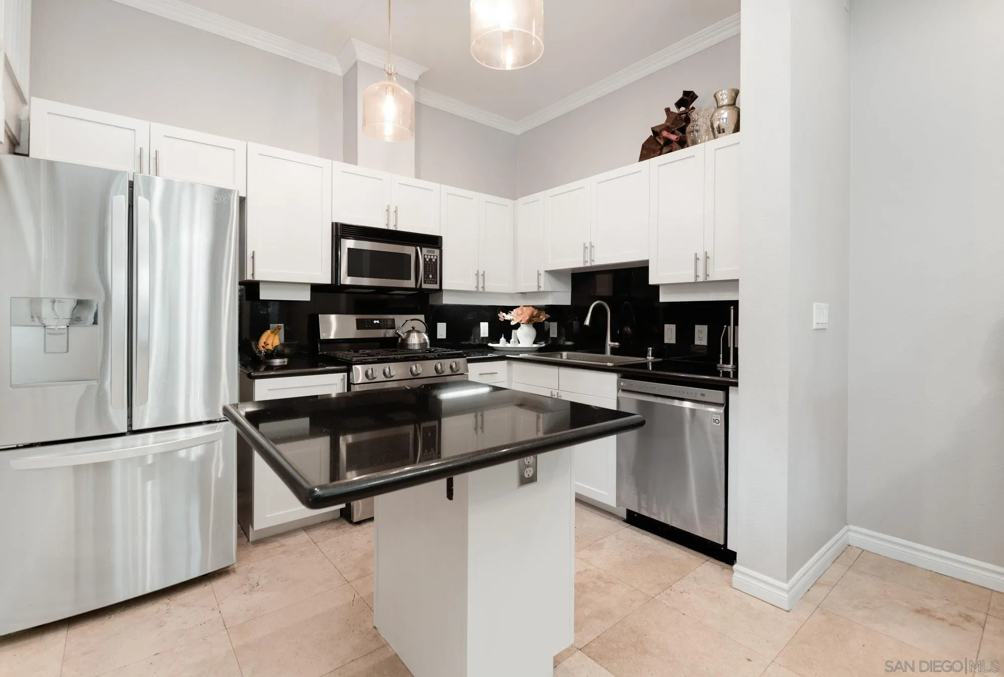 1277 Kettner Blvd Unit 102