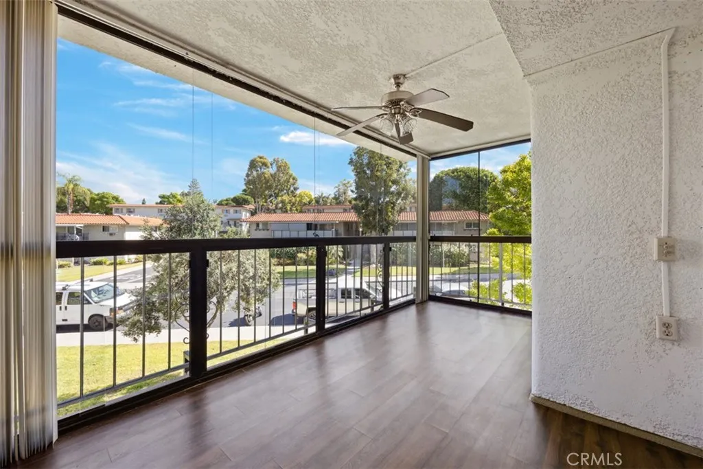 2394 Via Mariposa W Unit: 2H