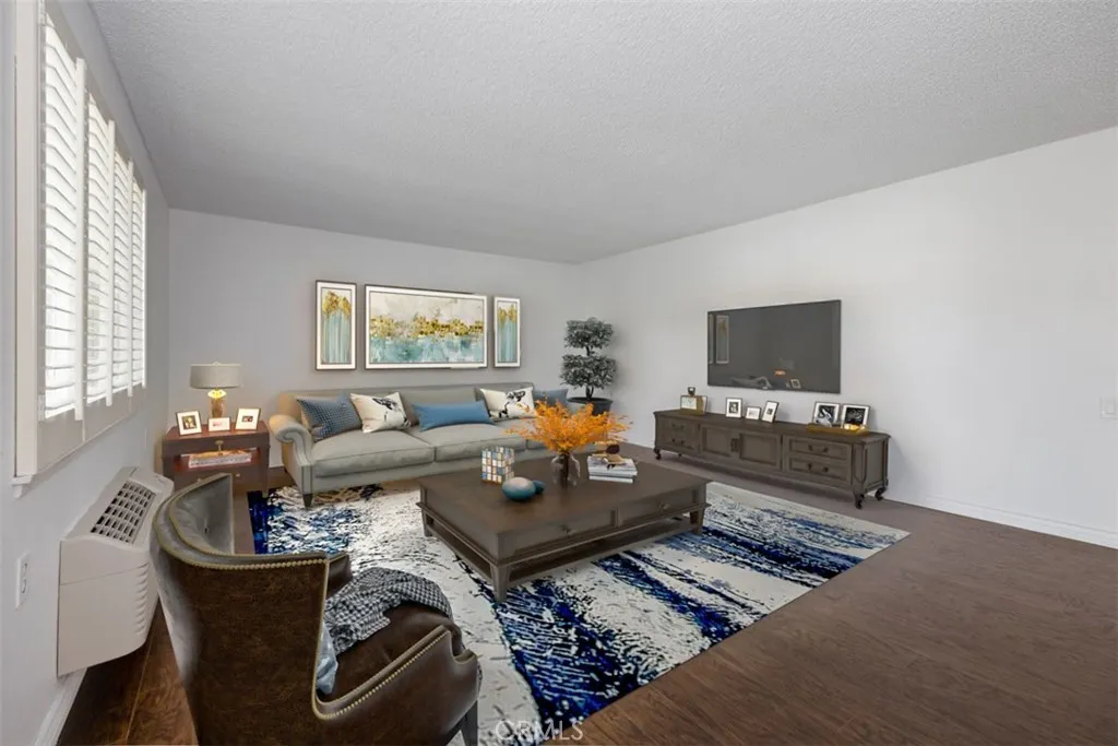 2394 Via Mariposa W Unit: 2H