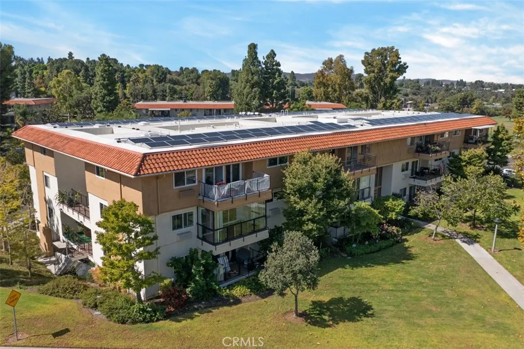 2394 Via Mariposa W Unit: 2H