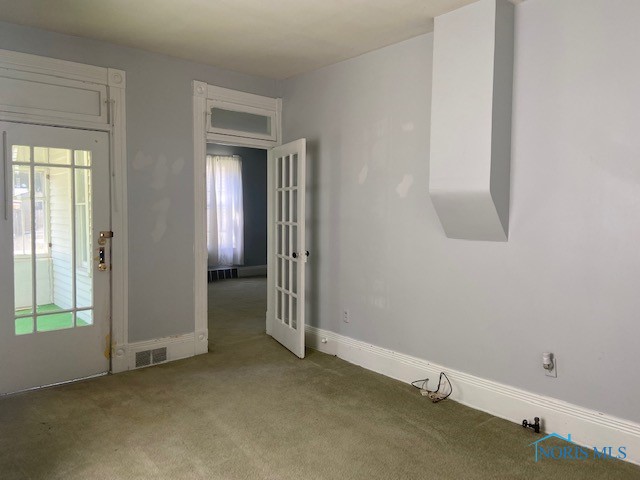111 Rhodes Avenue