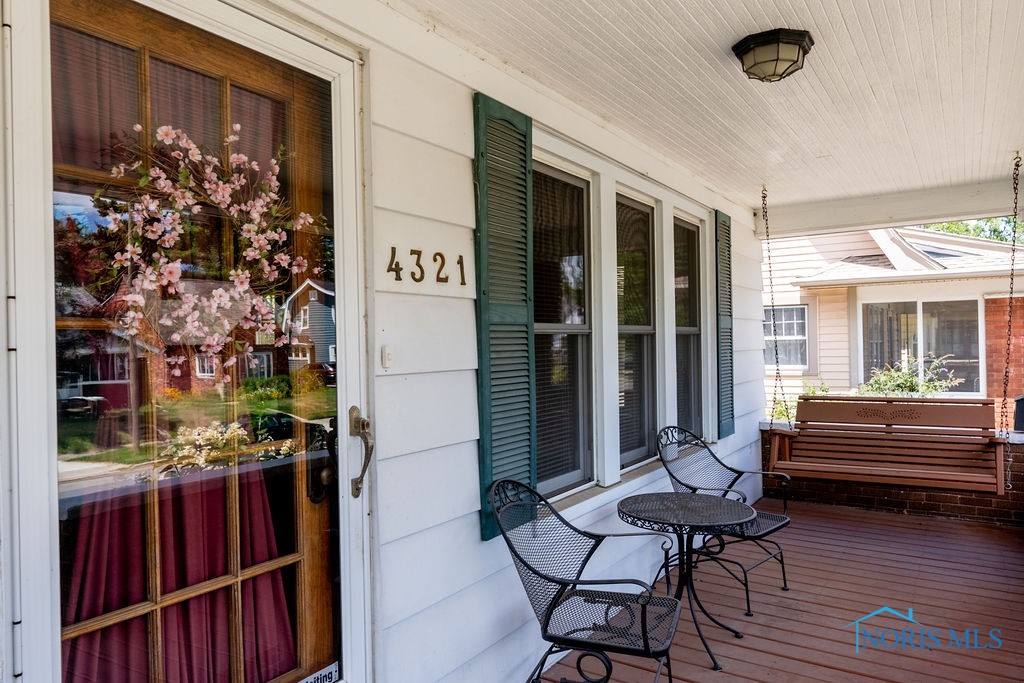 4321 Lowe Road