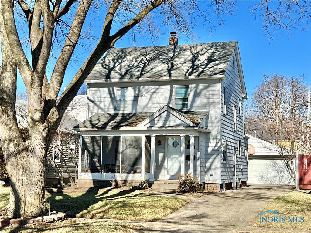 330 W Poinsetta Avenue