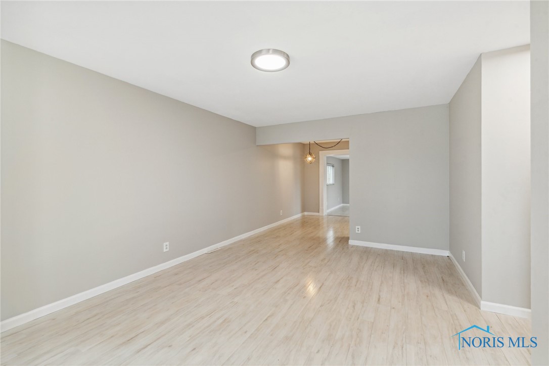 824 W Capistrano Avenue