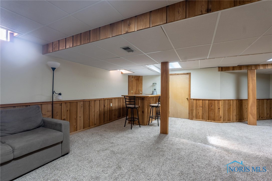 1586 Rosewood Drive