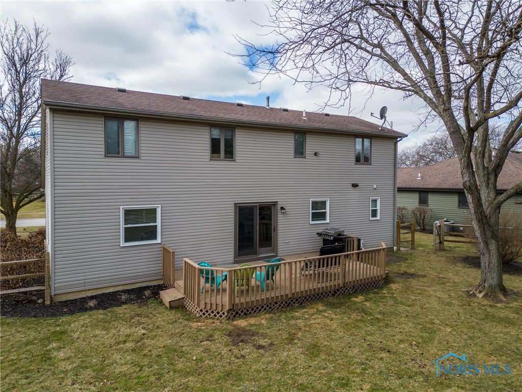 1586 Rosewood Drive