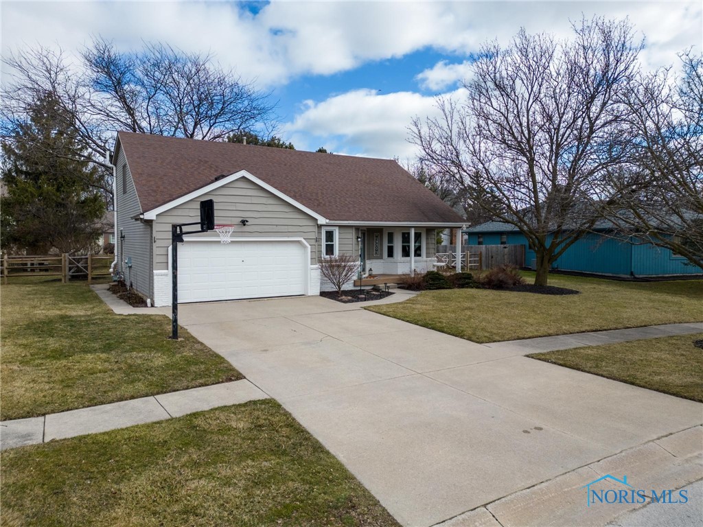 1586 Rosewood Drive