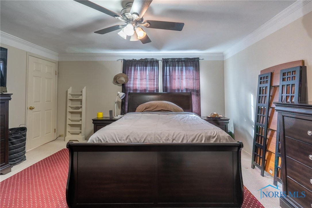 715 Oak Knoll Drive