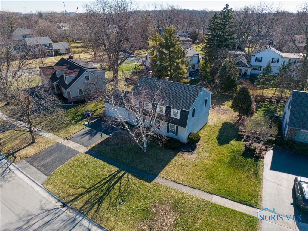 715 Oak Knoll Drive