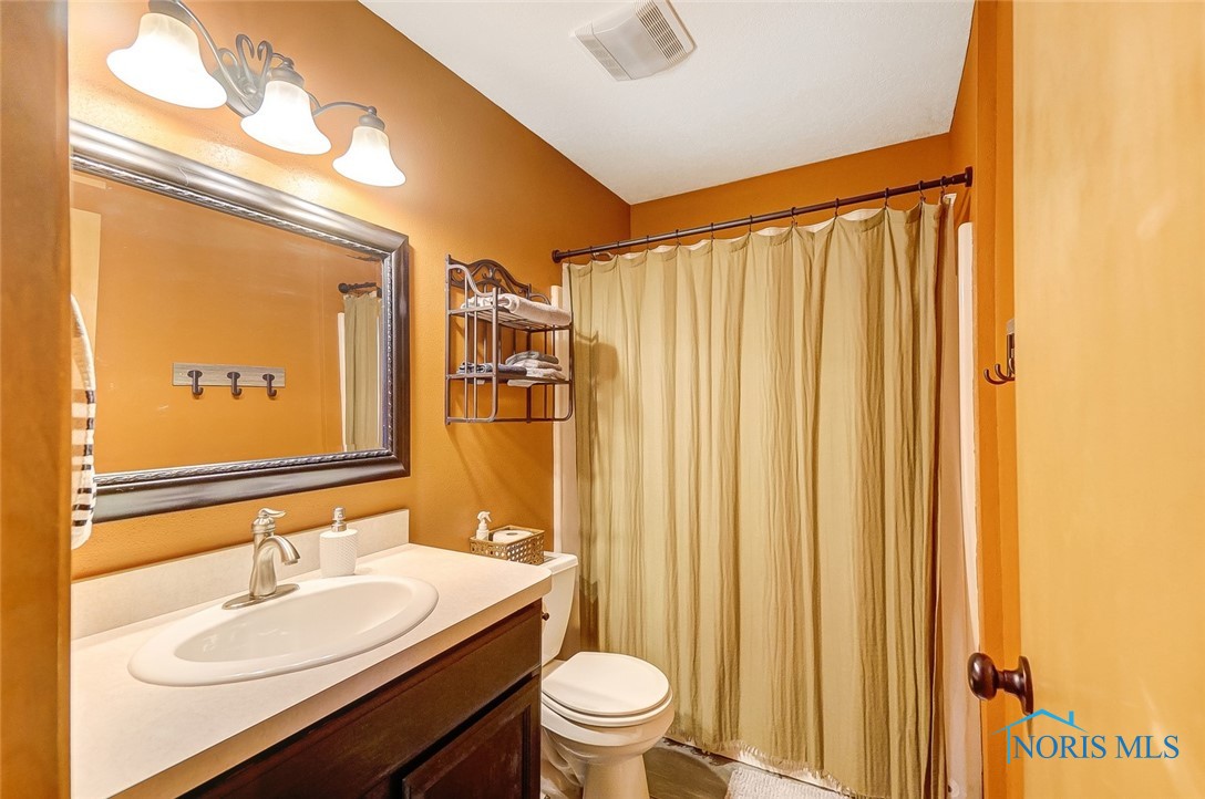 5513 Allison Lane
