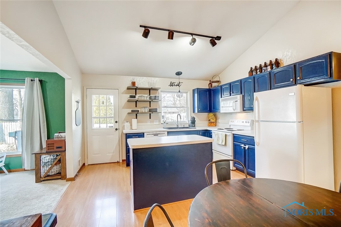 5513 Allison Lane