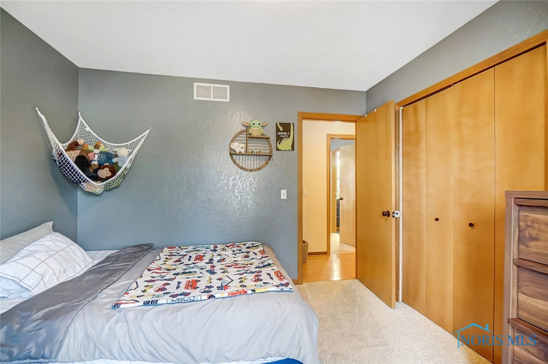 5513 Allison Lane