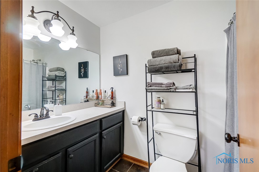 5513 Allison Lane
