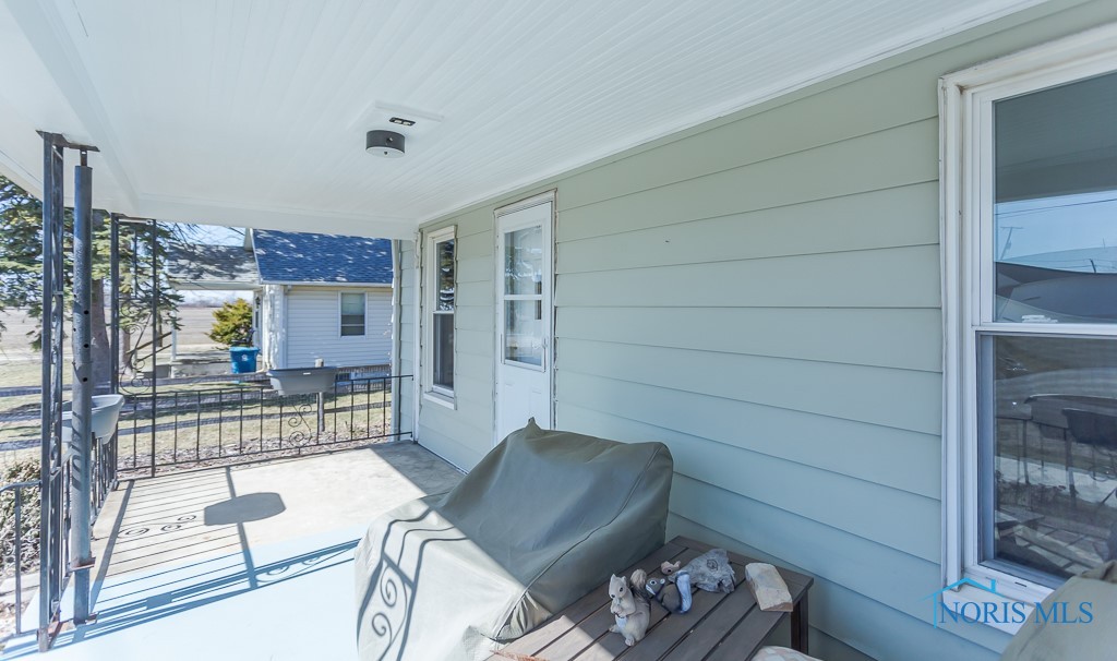 242 W Perry Street