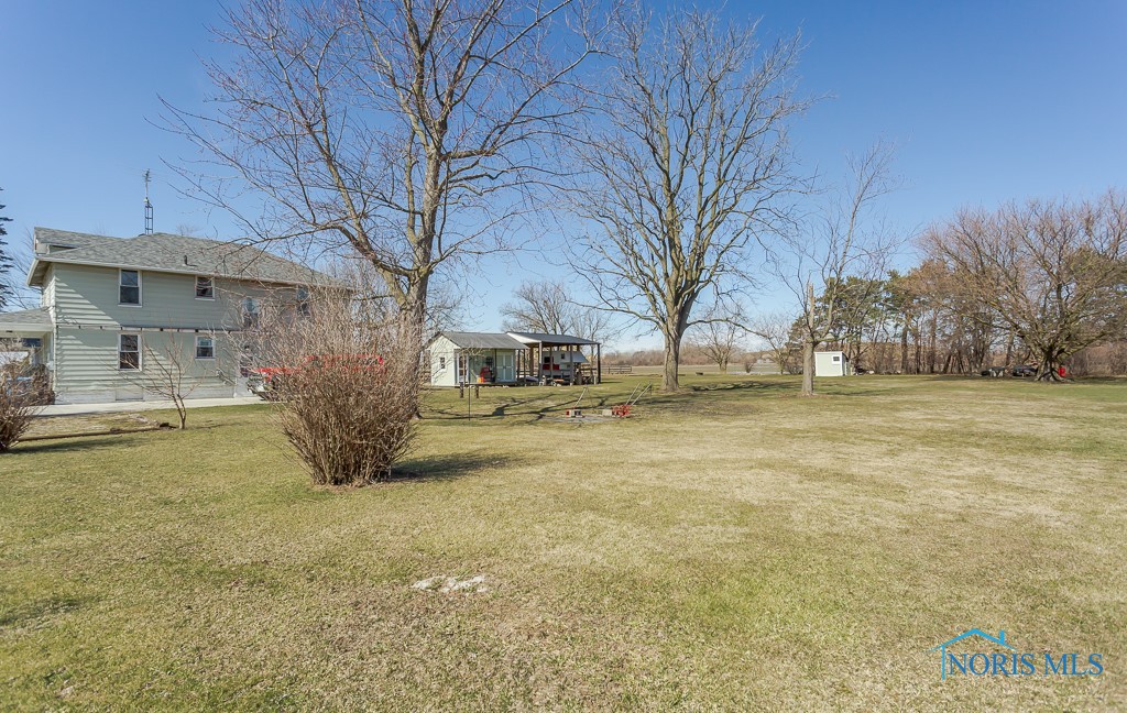 242 W Perry Street