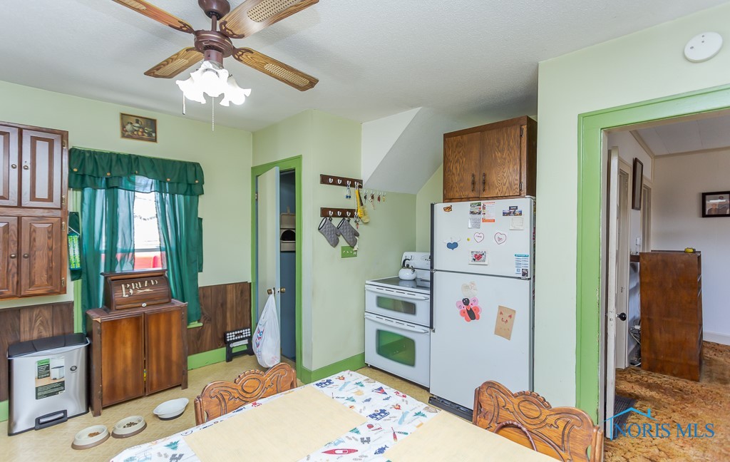 242 W Perry Street