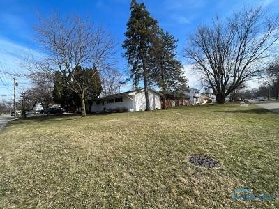 2009 Belvoir Drive